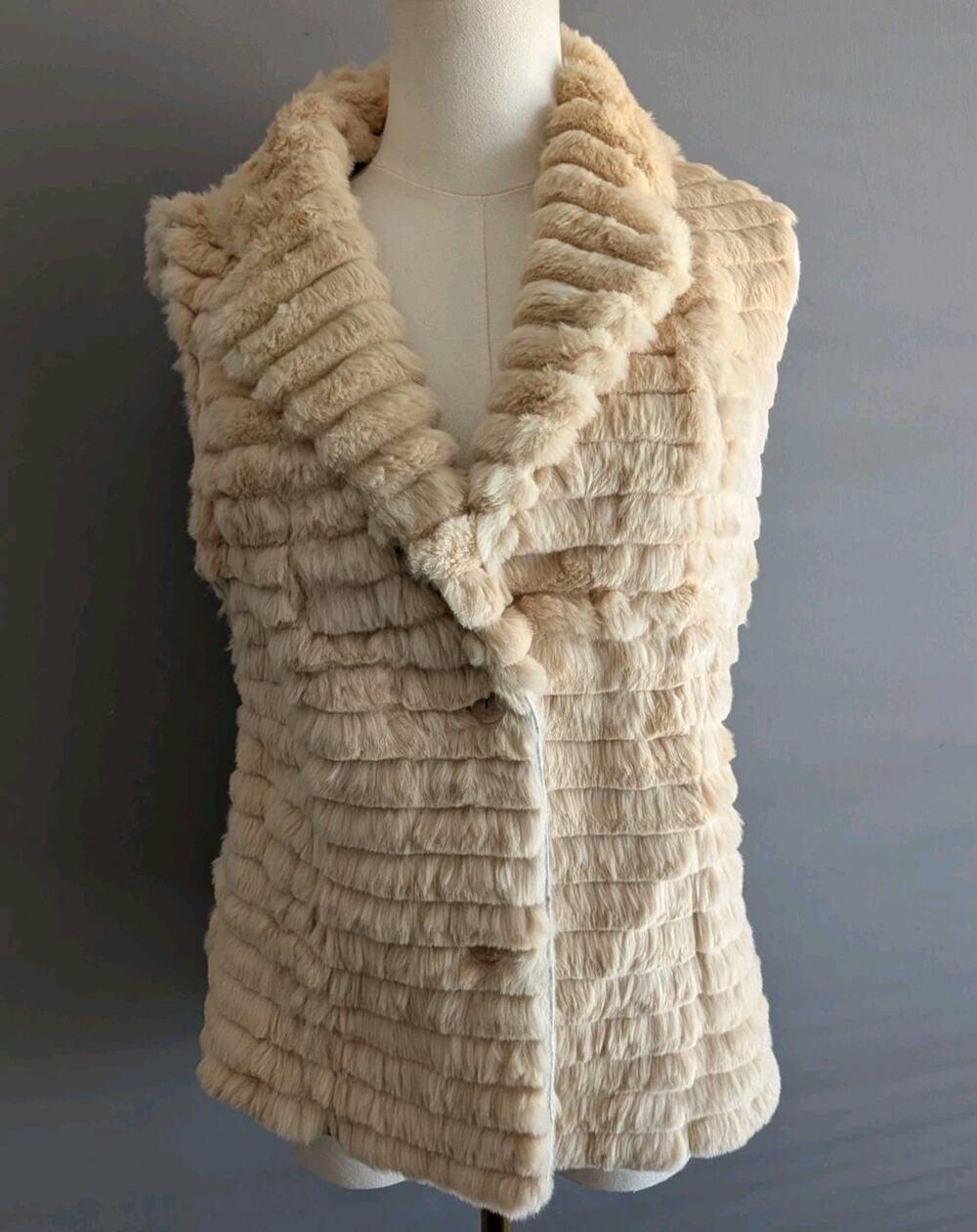 Vintage Carlisle Rabbit Fur Vest Aapx M/L Beige Tan Silk Lined Luxury Old Money